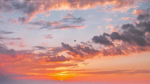 天空日出爆料视频大全最新,捕捉大自然最美瞬间，带你领略全球日出奇观